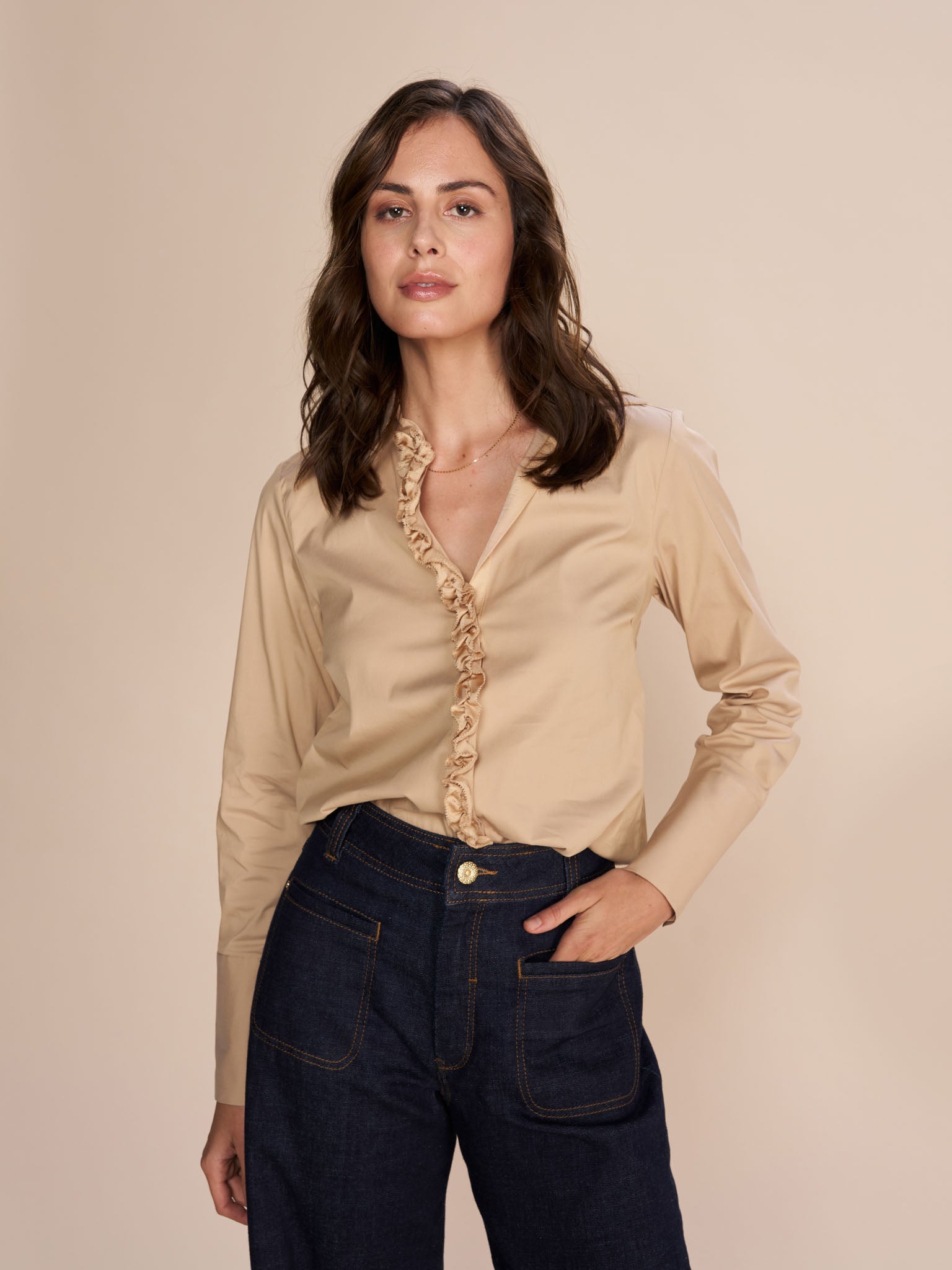 Modelshot / Dark Blue / Detail